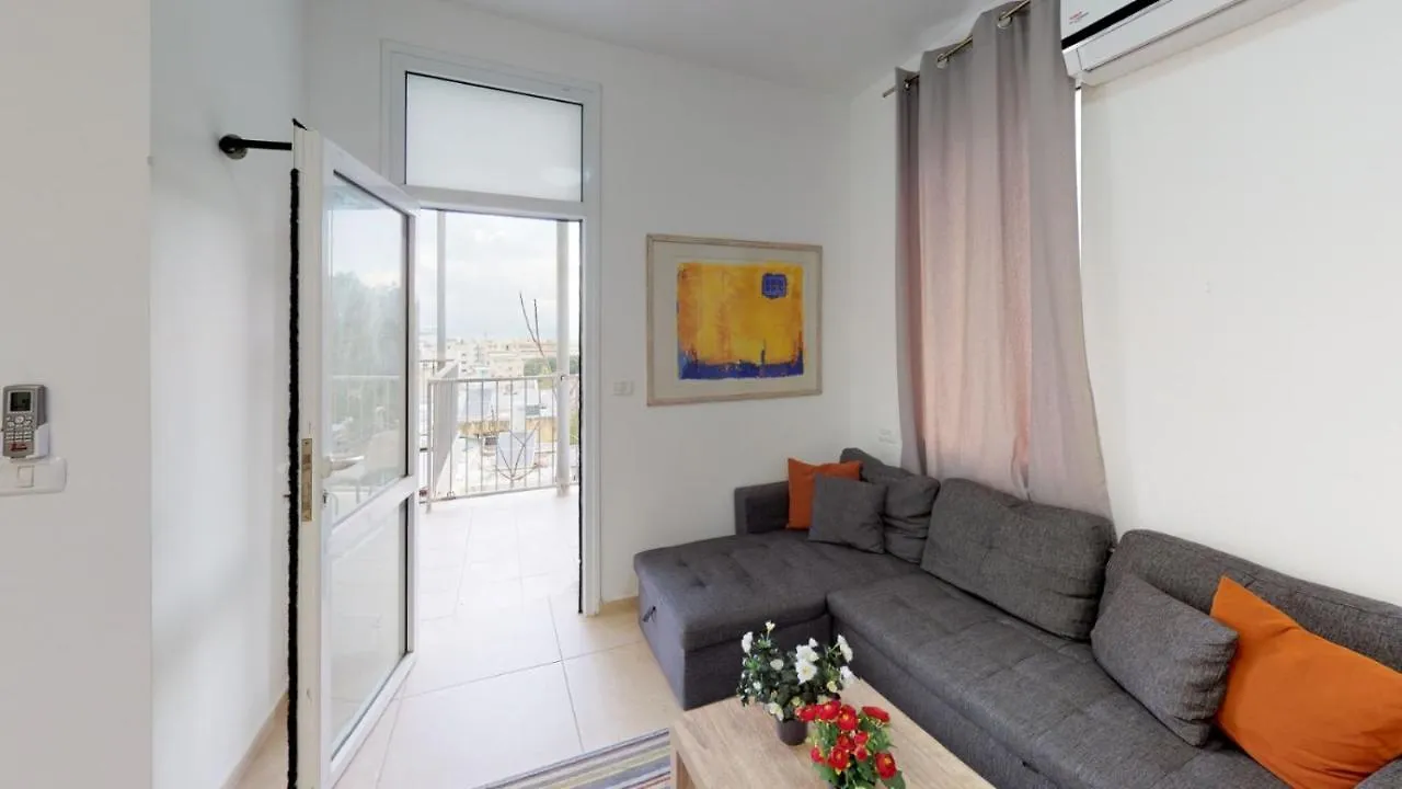 Bahahi Garden Suites Haifa 0*,