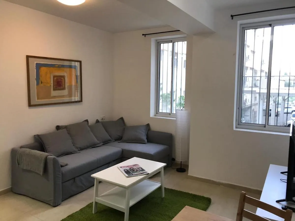 חיפה Bahahi Garden Suites ישראל