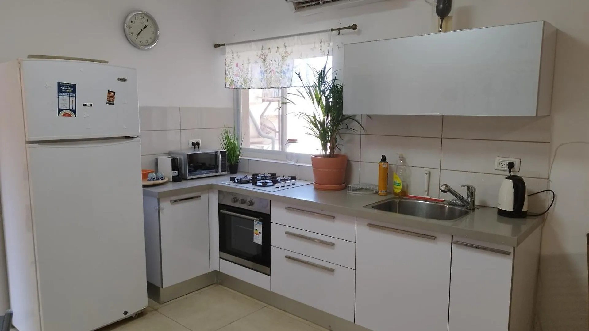 Bahahi Garden Suites Haifa